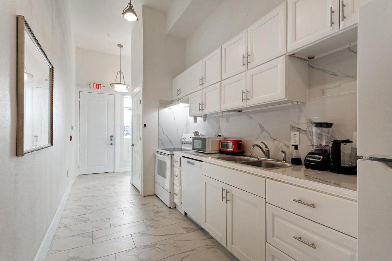 Breathtaking Condos Near French Quarter Nova Orleães Exterior foto