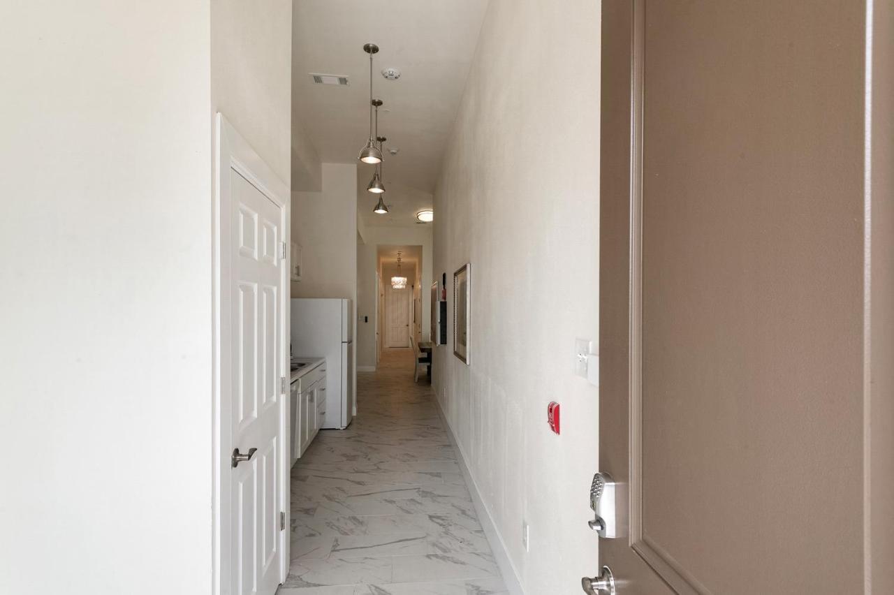 Breathtaking Condos Near French Quarter Nova Orleães Exterior foto