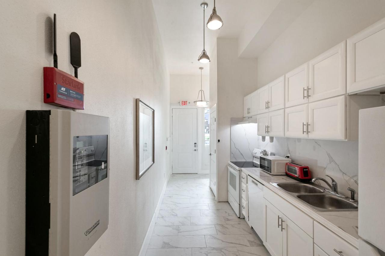 Breathtaking Condos Near French Quarter Nova Orleães Exterior foto