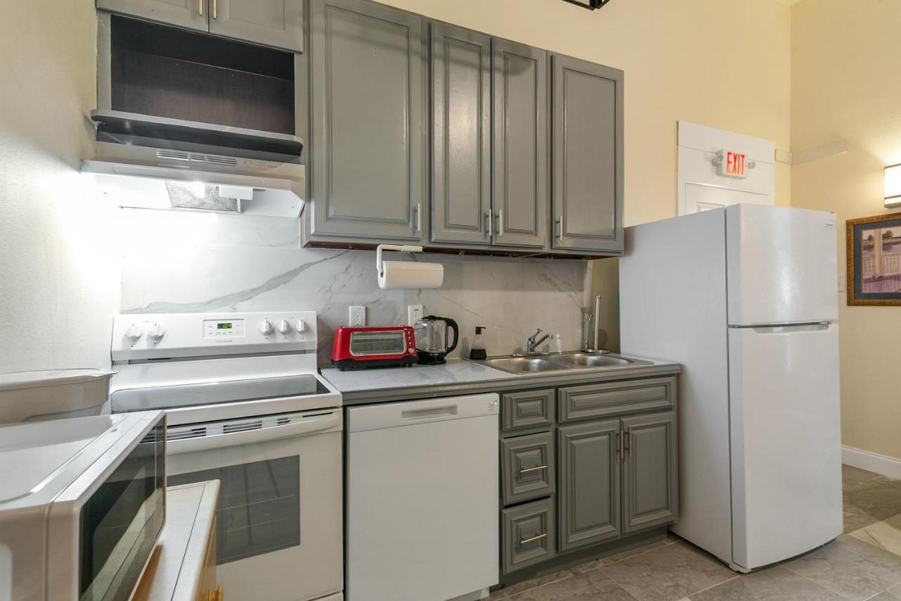 Breathtaking Condos Near French Quarter Nova Orleães Exterior foto