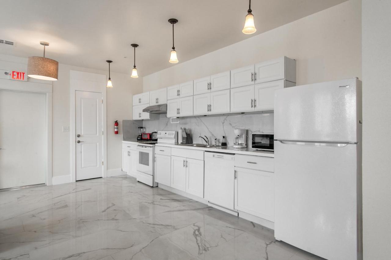Breathtaking Condos Near French Quarter Nova Orleães Exterior foto