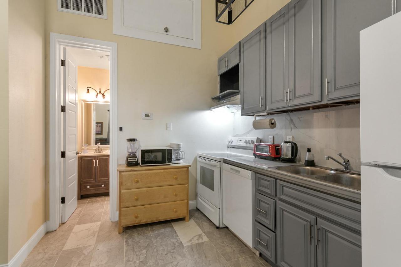 Breathtaking Condos Near French Quarter Nova Orleães Exterior foto